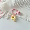 Llavero de Gato Donut de Dibujos Animados Llavero de Gato Siamés Adorno para Mochila Auriculares Colgante Hecho a Mano de Cuentas Perler Campana