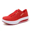 Entrega en una sola pieza zapatos mecedores de cuero de suela gruesa zapatos deportivos casuales transpirables venta al por mayor de fábrica zapatos para mujer de talla grande transfronterizos