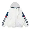 Chaqueta Deportiva de Primavera y Otoño para Hombre, Estilo Deportivo, Chaqueta con Capucha y Cremallera con Tres Rayas, Chaqueta Casual, Estilo Unisex, Forro de Malla