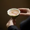Taza de Cerámica Verde con Manchas Doradas y Pétalos de Pie Alto, Nueva Taza de Té Estilo Chino, Taza de Té Kung Fu para Uso Doméstico