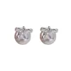 Pendientes Versátiles de Estilo Francés con Perlas Dulces y Temperamento de Nicho, con un Corazón Juvenil, Pendientes de Botón Simples y Compactos, Clip para Orejas sin Perforar