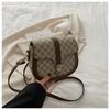 Bolso Bandolera de Cuero con Estampado de Moda Retro Estilo Silla 2025 Nuevo Bolso Cruzado de Moda Tendencia Bolso de Hombro Casual con Costuras de Color Contrastante