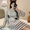 Camisola de Manga Comprida com Gola Redonda para Primavera e Outono com Bojos, Roupa de Dormir Canelada de Seda Gelada, Estilo Verão Fino, Tamanho Grande, Pode Ser Usada Fora de Casa como Roupa de Casa