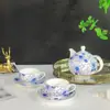 Serie de Racimos de Flores Rusas, Una Tetera, Dos Tazas y Platillos, Juego de Té Europeo para la Tarde, Juego de Café de Lujo Retro Accesible, Taza y Platillo Tetera