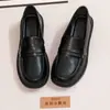 Mocassins para Mulheres 2026 Outono Novo Estilo Britânico Sapatos Pequenos de Couro Estilo Japonês Feminino Slip-On Couro Macio Sapatos de Trabalho Pretos