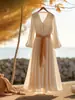 Vestido Largo de Gasa Color Crema con Cuello en V y Mangas Abullonadas 2026 Primavera Mujer Alta Gama Exquisito y Hermoso