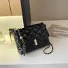 Bolso de rejilla bordado de moda para mujer, nuevo bolso cruzado de hombro informal para el día a día 2026, bolso de cadena de moda para el hombro