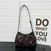 Bolso de hombro y bandolera de alta gama para mujer estilo coreano, bolso de nube plisado trendy ins 2026, bolso baguette vintage para debajo del brazo