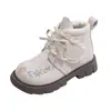 Botas para Niña 2026 Primavera y Otoño Nuevo Estilo Botas de Piel para Niños Bebé Suela Suave Moda para Exteriores Elegante Estilo Princesa