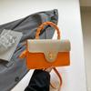 Diseño Simple Moda Commuter Bolso de Hombro de Mano para Mujer 2025 Primavera y Verano Nuevo Bolso Cuadrado Pequeño Cruzado de Alta Gama