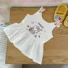 Camiseta sin mangas de verano para bebé niña, de dibujos animados Hello Kitty, blanca, linda y elegante, estilo coreano, 26, nuevo estilo de verano