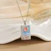 Colgante de Moda Europea y Americana Personalizado Nicho Acero Inoxidable Chapado en Oro de 18K Vintage Original Nuevo Colgante de Carta del Tarot