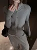 Chaqueta cárdigan con cremallera y cuello alto, cuidadosamente seleccionada, para otoño e invierno, para mujer, engrosada, tejido cepillado, entallada a la cintura, corte ceñido, de manga larga