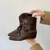Botas Curtas Retro Francesas com Salto Interno para Mulheres, Botas de Novo Estilo, Moda Outono Inverno, Botas Emagrecedoras, Botas Plissadas Empilhadas Finas
