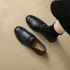 Sapatos Mocassins Franceses Femininos 2026 Outono/Inverno Novo Design de Salto Baixo Bico Redondo Retrô Para o Trabalho Versátil Estilo Britânico