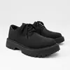 Primavera de 2026 Novos Sapatos Casuais Pretos de Couro Tendência Estilo Britânico Impermeáveis Sola Grossa Clássicos Sapatos de Negócios Masculinos