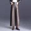 Pantalones de cuero anchos y gruesos con forro polar para mujer, nuevo estilo otoño e invierno 2026, pantalones cropped casuales holgados de cintura alta adelgazantes