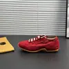 Zapatillas de entrenamiento alemanas transpirables de malla con bloques de color y suela gruesa para mujer, nuevas zapatillas casuales con cordones y suela blanda para el verano de 2026