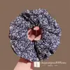 Azul Marinho Tie-Dye Vintage Artístico Nicho Original Scrunchie Floral Cor Sólida Clássico Feminino Elástico de Cabelo Acessório de Cabelo