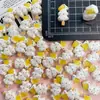 Espetinhos de Frutas Mini Brinquedos de Comida DIY Capa de Celular de Banana Cola de Creme Acessórios de Desenho Fivela de Sapato Acessórios Presilha de Cabelo Mini