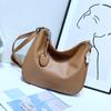 Moda High-end Tote Bag Grande Capacidade Crossbody Bag Top Layer Cowhide Natural Fall Casual Shoulder Crossbody Bag 1999