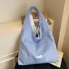 Bolso de Hombro Versátil Casual Transfronterizo Moda Estilo Otoño e Invierno Gran Capacidad Coreano Moderno Nicho Literario Bolso de Mano Bolso Tote