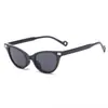 Gafas de sol de moda nuevas europeas y americanas para mujer letra B ojo de gato toma callejera gafas de sol parasol para hombre accesorios versátiles gafas hip hop