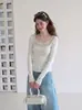 Top de Punto Puramente Atractivo con Escote en U y Pedrería para Mujer, Otoño de Gama Alta Ajustado que Ceñe la Cintura Elegante y Exquisito