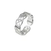 Anel Aberto com Padrão de Diamante para Mulheres 2025 Novo Design de Nicho Aço Titânio Não Desbota Luxo Acessível High-End Anel para Dedo Indicador