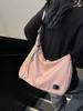 Bolsa Feminina Retro de Grande Capacidade 2026 Novo Modelo Versátil para o Dia a Dia Bolsa de Ombro Transversal Tote Bag Moderna Casual Tendência