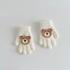 Nuevos Guantes de Dedos para Niños de Invierno, de Moda y Súper Lindos de Dibujos Animados de Oso con Terciopelo Grueso Cálidos Guantes para Bebé Venta al por Mayor