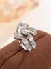 Anillo de Luz de Zirconia Incrustada en Oro Real Chapado en Cobre Transfronterizo Europeo y Americano Lujo Ligero Sensación de Alta Gama Anillo para el Dedo Joyería de Mano Versátil Fabricante Venta al por Mayor en Stock