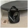 Bolsa retrô moderna de grande capacidade para mulheres, nova moda de nicho para o dia a dia, bolsa tipo bolinho, bolsa de ombro e transversal para comércio exterior