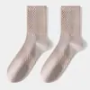 Calcetines de media pantorrilla para hombre con patrón de diamantes de niebla suave F, Calcetines de algodón puro anti-pilling, Calcetines antibacterianos 10A para todas las estaciones, Calcetines para hombre de la Industria de Calcetines de Zhuji