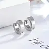 Brincos Hip-Hop Modernos Estilo Ins, Joias Fashion de Aço Inoxidável com um Toque Descolado e de Alto Padrão, Brincos de Piercing com Agulha Fina Que Não Desbotam