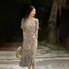 Vestido Romántico de Verano 2026 Estilo Francés con Cuello en V, Volantes y Corte Sirena para Mujer que Luce Delgado