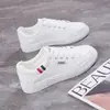 Zapatillas blancas de cuero para mujer 2026 nueva versión coreana versátiles de verano suela blanda casual planas para estudiantes 315