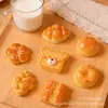 Juguetes de Comida de Simulación Pan Accesorios de Resina Pegamento de Crema DIY Funda de Teléfono Pasador Oso Adornos de Dibujos Animados