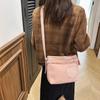Moda Internacional Outono e Inverno 2025 Bolsa de Ombro Simples com Textura Contrastante Bolsa de Axila com Textura Diária Bolsa Transversal para Mulheres
