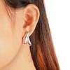 Pendientes de acero inoxidable de oro de 18 quilates con forma de corazón en forma de V, sencillos y avanzados, con diseño transfronterizo europeo y americano.