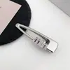 Dopamina Dulce Chica Fresca Y2K Pasador Metálico Estrella de Cinco Puntas Flequillo Cabello Suelto Pinza de Pato Puesto Accesorios para el Cabello de un Dólar