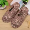 Pantuflas de Tela Pastorales Suela Suave Pantuflas Silenciosas Acolchadas de Algodón Transpirables para Mujer Venta al por Mayor Suela Delgada Venta al por Mayor Pequeña