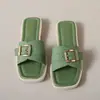 Pantuflas de Verano para Mujer Moda Versátiles para Usar Afuera Hebilla Cuadrada Suela Plana Antideslizantes Casuales Zapatos de Playa Baño Baño