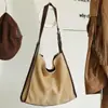 Bolsa feminina mais vendida internacionalmente 2026 novo modelo bolsa tote genuína de camurça estilo vintage bolsa transversal moderna bolsa de ombro