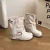 Botas de Moda Estilo Europeu Bico Redondo Femininas 2026 Outono Novo Meio da Panturrilha Pessoa Baixa Camurça Altura Interna Aumentando Fivela de Cinto Botas de Cano Curto