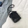 Bolsa Transversal Niche Sports Bolsa Casual Pequena Street Masculino e Feminino Simples 2025 Tendência Primavera Bolsa Balde de Ombro