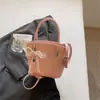 Bolsa Pequena de Ombro Único Tendência Nicho para Celular Shuai Mi 2026 Nova Moda Bolsa Transversal Simples Bolsa de Mão Tendência