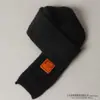 Cachecol Tricotado Quente e Espesso Estilo Coreano de Inverno para Meninos e Meninas, Proteção de Pescoço Infantil, Cachecol de Pescoço Cor Sólida à Prova de Vento com Etiqueta de Couro Venda por Atacado