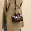Bolsa Feminina de Luxo Leve da Moda Nova Europeia e Americana Versátil para o Dia a Dia Bolsa de Mensageiro Design Exclusivo Bolsa de Ombro Feminina Yuedong