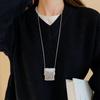 Collar de perlas de alta gama con cadena de lana y cintura pequeña para hombre, con explosiones de otoño e invierno, de acero de titanio y nicho ajustable.